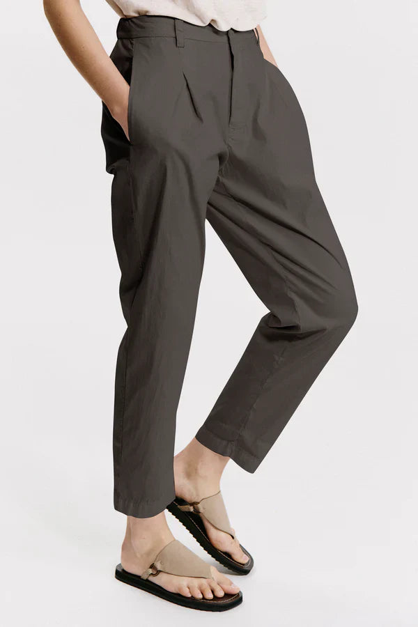 Cfdtrzm224 cotton stretch trousers - mud Trousers Transit