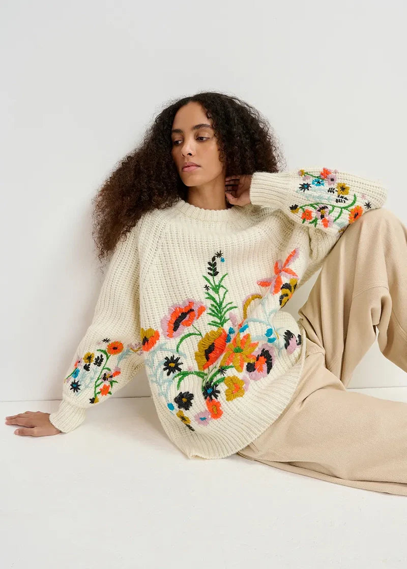 Glossy rib-knitted sweater with floral embroideries - ecru