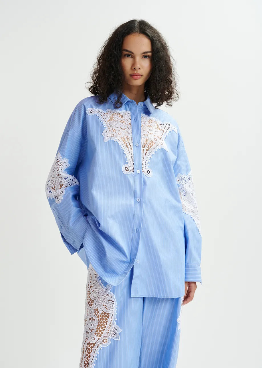 Hoofd cotton shirt with embroideries - blue / white Shirts