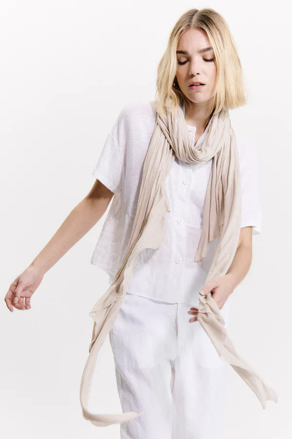 Viscose knitted scarf - sand Scarves Transit